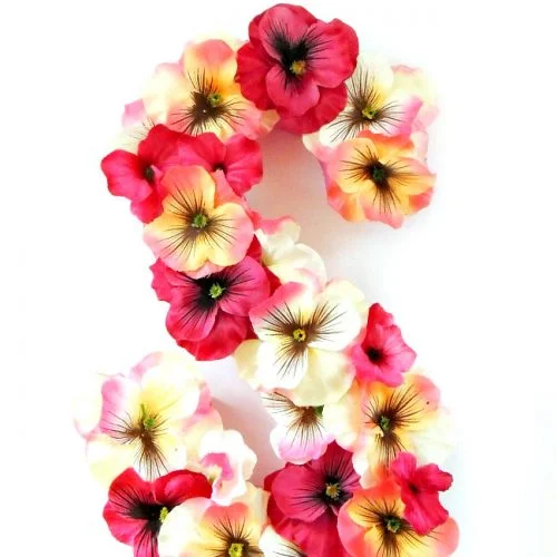 DIY Flower Covered Letters | TodaysCreativeBlog.net