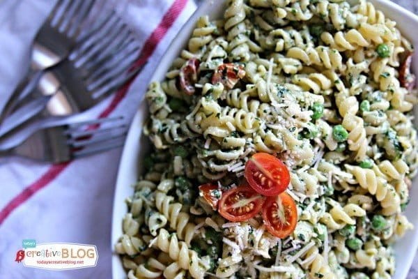 Pesto Pea Pasta Salad Recipe| Find more side dish recipes on TodaysCreativeBlog.net