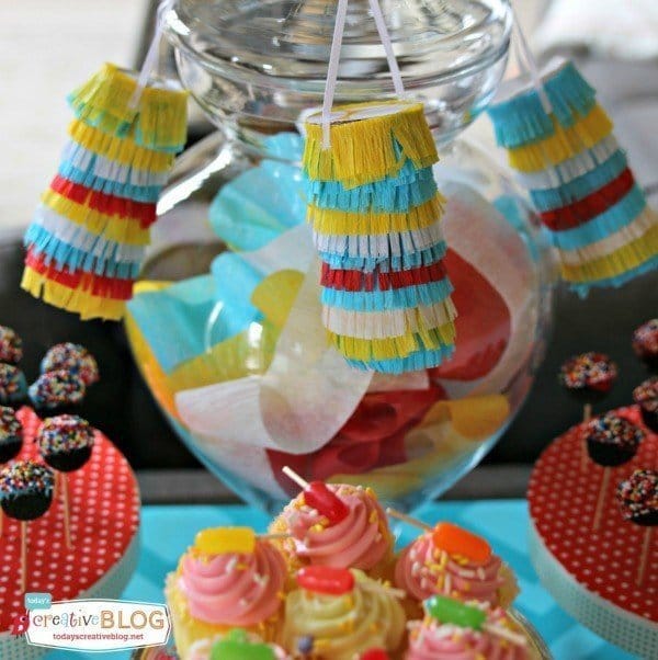 Throwing a Mini Birthday Party | Mini Decorating Ideas | Mini Food Ideas | More creative ideas on TodaysCreativeLife.com 