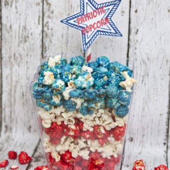 Red White & Blue Patriotic Popcorn | 4th Of July | See the recipe on TodaysCreativeLife.com