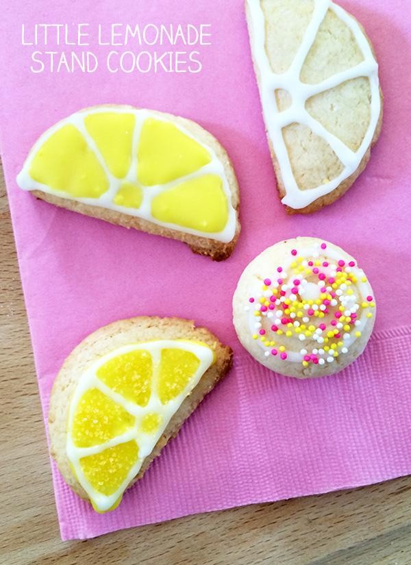 Lemonade Stand Cookies by Jen Goode | The perfect cookies for your Lemonade Stand | Summer | TodaysCreativeLife.com