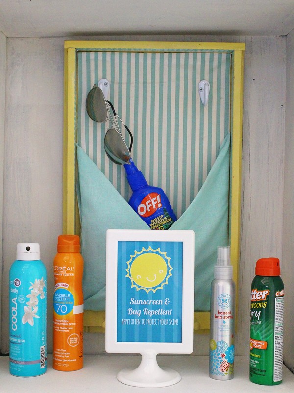 Sunscreen and Bug Spray Station | Free Printable! Create a sunscreen and bug spray station for daily family fun and entertaining | TodaysCreativeLife.com