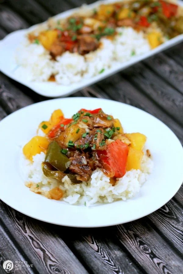 Slow Cooker Sweet and Sour Island Beef Recipe | Find more Slow Cooker Sunday Recipes great for easy dinners | TodaysCreativeLife.com