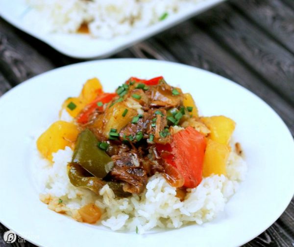 Slow Cooker Sweet and Sour Beef | Find more Slow Cooker Sunday Recipes on TodaysCreativeLife.com