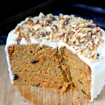 Slow Cooker Carrot Cake with Cream Cheese Frosting Recipe| Yes, you can make cake in your Crock Pot! Slow cooker cakes are never dry and so easy to make! See more Slow Cooker Recipes on TodaysCreativeLife.com