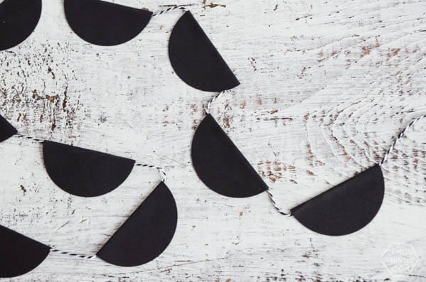 DIY Scalloped Party Garland is easy to make with a Cricuit! Make this easy party banner to be used for any event. Creative Contributor Colleen shows you how | See the full tutorial on TodaysCreativeLife.com