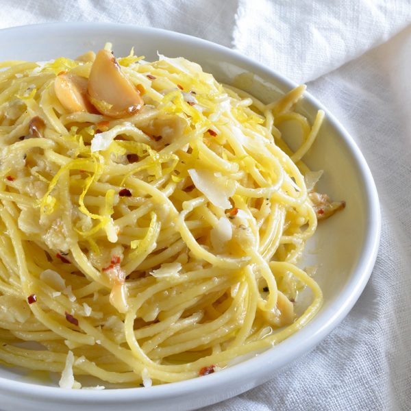 Lemon Garlic Pasta Recipe by My Wonky Wonderful World.