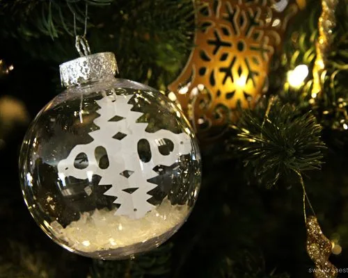 DIY Floating Snowflake Christmas Ornament | Katie from Sweet Rose Studio is sharing an easy tutorial for this diy holiday ornament. Find more holiday crafts, recipes and decorating ideas at the Creative Girls Holiday Soiree on TodaysCreativeLive.com