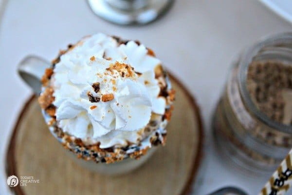 Creamy and Delicious Crockpot Hot Chocolate | This slow cooker hot chocolate gives all other recipes a run for their money! Creamy, delicious and loved by all! Get the recipe on TodaysCreativeLife.com