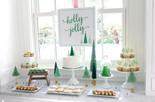 Christmas S'mores Holiday Party | Creative Girls Holiday Soiree on TodaysCreativeLife.com | Come gather a few holiday entertaining ideas, free printables and great DIY projects! 