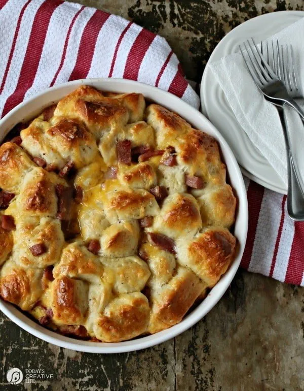 breakfast casserole recipe made with biscuit dough