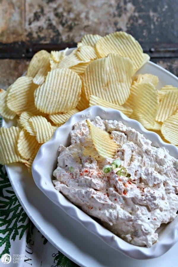 Clam Dip Recipe | This easy to make, and delicious to eat chip dip is your new favorite party dip. Make ahead of time for easy planning. See the recipe on TodaysCreativeLife.com