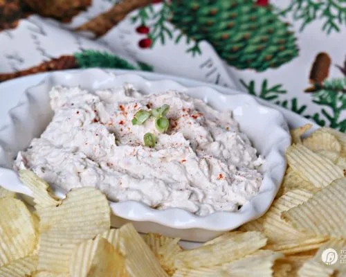 Clam Dip Recipe | Homemade clam dip is your perfect party dip! See the recipe on TodaysCreativeLife.com