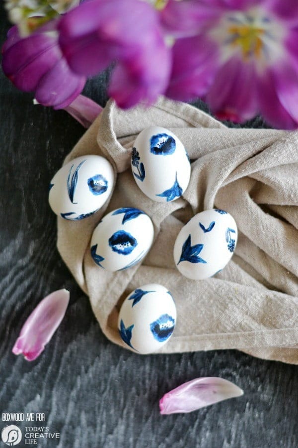 Easter Egg Designs {Blue & White Porcelain Inspired} | Create this simple look by decoupaging your own eggs. Click on the photo for this free download. Easter crafts and ideas just got grew up! TodaysCreativeLife.com