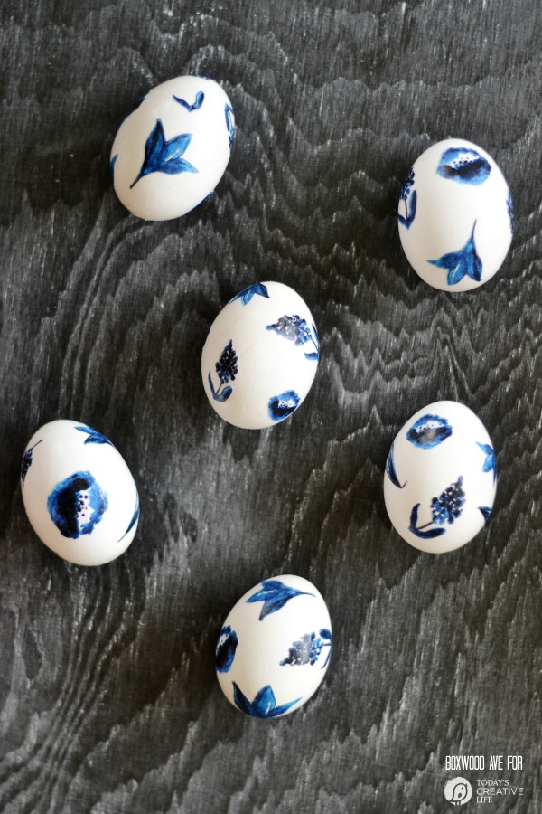 Easter Egg Designs {Blue & White Porcelain Inspired} | Create this simple look by decoupaging your own eggs. Click on the photo for this free download. Easter crafts and ideas just got grew up! TodaysCreativeLife.com