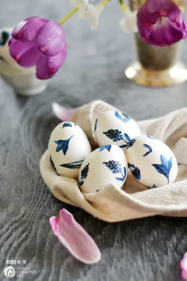 Easter Egg Designs {Blue & White Porcelain Inspired} | Create this simple look by decoupaging your own eggs. Click on the photo for this free download. Easter crafts and ideas just got grew up! TodaysCreativeLife.com