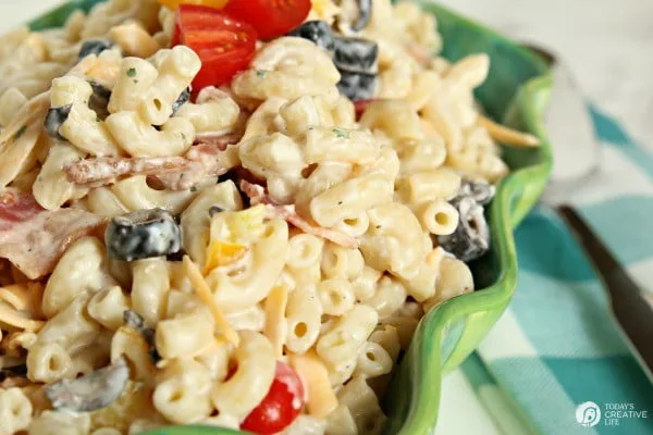 Bacon Ranch Pasta Salad | This pasta salad recipe is perfect for any BBQ, Summer or Holiday gathering. Easy side dish or a light lunch. Quick and fast! See the recipe on TodaysCreativeLife.com