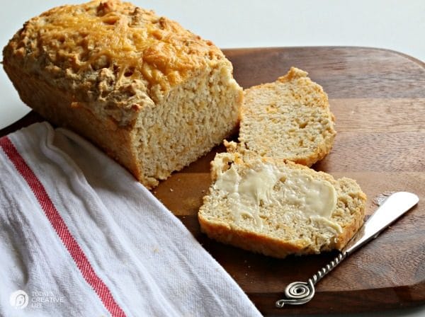 Beer Bread Recipe with Garlic and Cheese | Garlic cheese bread of any kind is delicious! This easy recipe is great with salads, or alone. Make it with craft microbrew or regular beer. Click on the photo for the recipe. TodaysCreativeLife.com