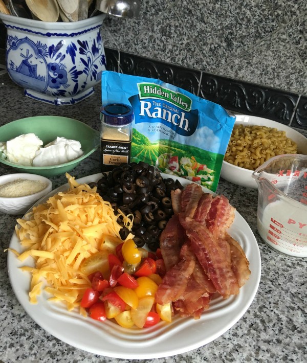 Bacon Ranch Pasta Salad | This pasta salad recipe is perfect for any BBQ, Summer or Holiday gathering. Easy side dish or a light lunch. Quick and fast! See the recipe on TodaysCreativeLife.com