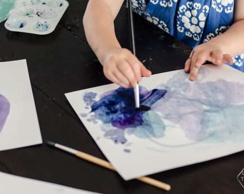 Art Projects for Kids | Create water color wall art made by your children. Use your Cricut machine or not for a fun craft idea for kids. See more on TodaysCreativeLife.com