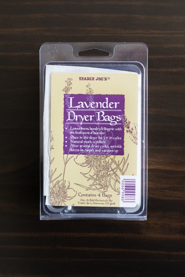 DIY Lavender Dryer Bags | Make your own lavender dryer bags with this simple tutorial. Click the photo to see more. Brittany Goldwyn on TodaysCreativeLife.com