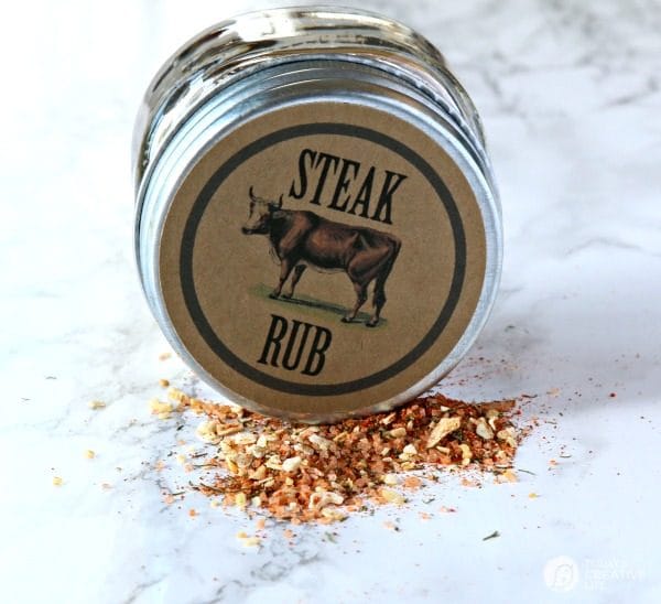 Best Ever Steak Rub | Make your own steak rub for delicious grilling all summer long. TodaysCreativeLife.com