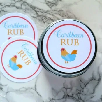 Homemade Caribbean Rub | Let's kick it up a notch! This homemade grilling rub is great on chicken and shrimp. Makes a great diy gift idea for Father's Day, or the holidays for the griller in your family. Get the recipe on TodaysCreativeLife.com