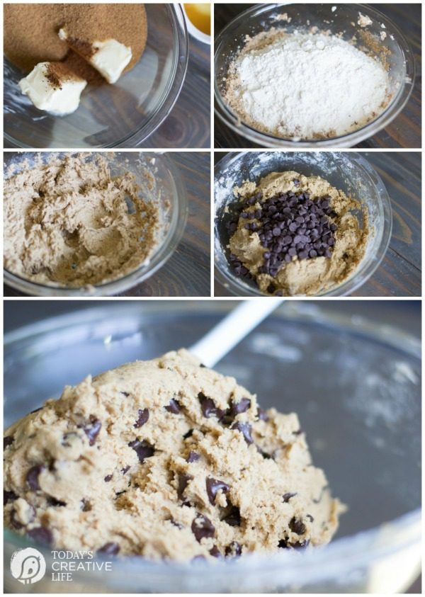 Chocolate Chip Cookies | Here's the only recipe you'll need! The best chocolate chip cookies are crisp and gooey at the same time! Click the photo for the recipe. TodaysCreativeLIfe.com