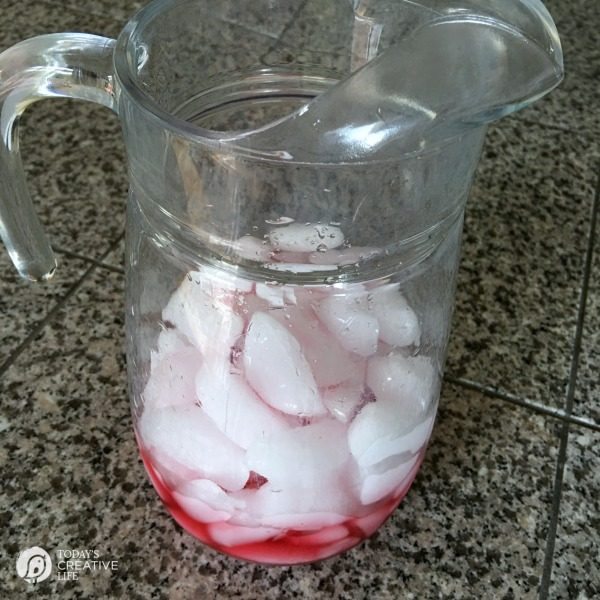 Cranberry Iced Greed Tea | The key to good ice tea is LOTS of ice! 