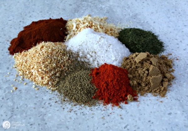 Steak Seasoning Dry Rub | Make your own steak rub for delicious grilling all summer long. Use on Steak or burgers. TodaysCreativeLife.com