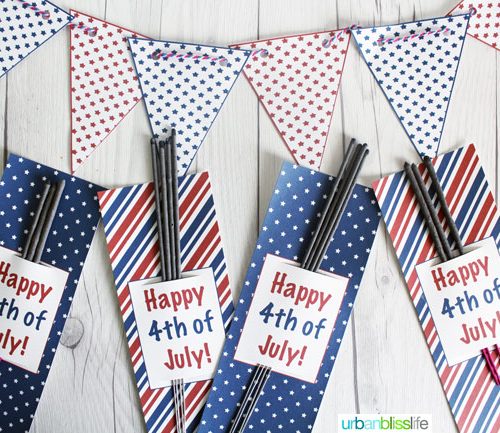 Fourth of July Printable Sparkler Holders | Great for your Fourth of July Party favors. This free printable makes party planning easy! Designed by UrbanBlissLife for TodaysCreativeLife.com