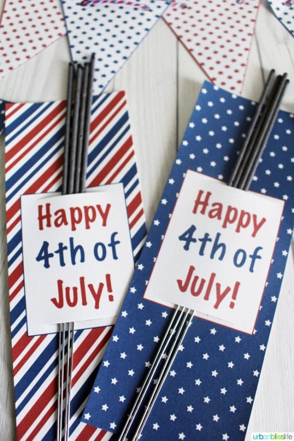 4th of July Printable Sparkler Holders | Great for your Fourth of July Party favors. This free printable makes party planning easy! Designed by UrbanBlissLife for TodaysCreativeLife.com