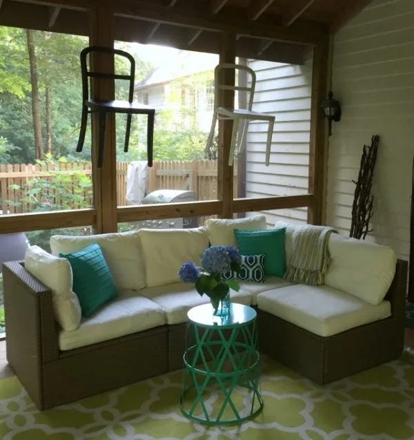 Back Porch Makeover | Create your own outdoor space with these simple ideas. Shared by Karen from Dogs Don't Eat Pizza for TodaysCreativeLife.com