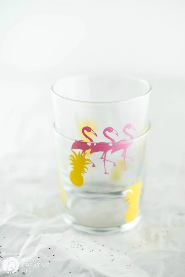 DIY Party Drinking Glasses - Flamingo & Pineapple | Create fun designs using your Cricut Explore. This easy diy craft idea makes it easy to create custom party supplies! 