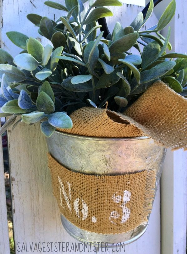 Farmhouse Galvanized Bucket | Get that farmhouse look with thrift store finds. See more on TodaysCreativeLife.com