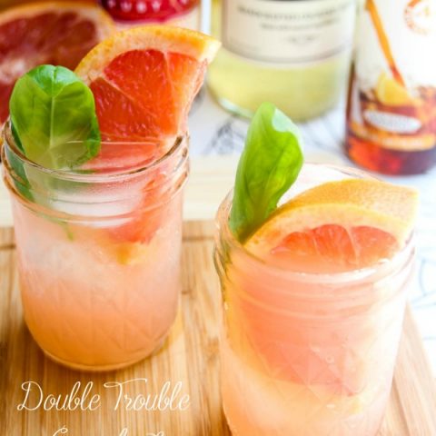 Double Trouble Grapefruit Cocktail | This refreshing summer cocktail is your go to fruity drink for those warm summer days. Find the recipe on TodaysCreativeLife.com