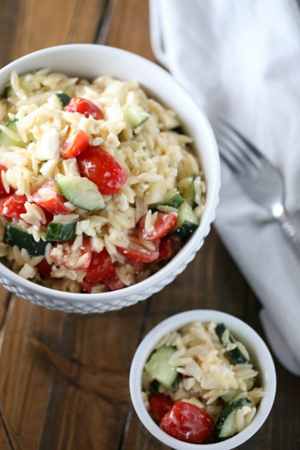 Orzo Salad | this Italian Orzo Salad is bursting with flavor and ready for your summer BBQs. It's a great side dish for any meal, or grab a bowl for lunch. Find the recipe on Today's Creative Life (Recipe by The Taylor House) 