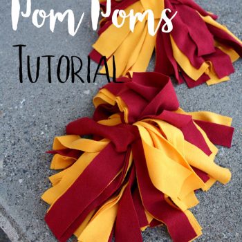 DIY Pom Poms | Follow this tutorial to make 5 minute pom poms. Everyone wants a pair of pom poms to play with! See more on TodaysCreativeLife.com