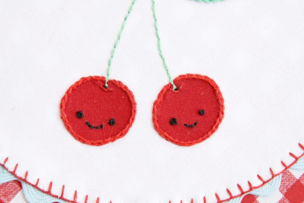 Embroidery Hoop Art Tutorial | So Sweet Retro Cherry Hoop Art by Flamingo Toes for Today's Creative Life. Follow this tutorial and learn how to make your own! 