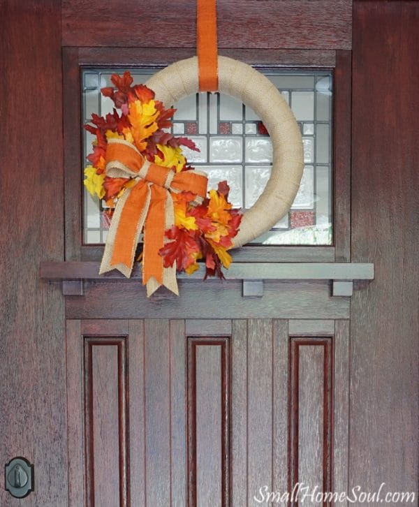 DIY Fall Wreath | Follow this tutorial to make your own wreath for autumn. See it on TodaysCreativeLife.com 