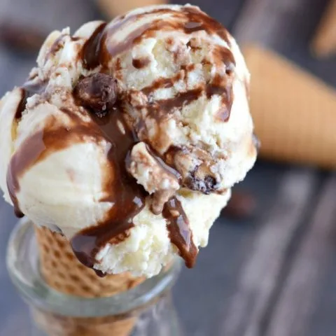 Homemade Tin Roof Sundae Ice Cream | This rich and delicious homemade ice cream recipe will soon become your favorite. Shared by Creations by Kara for TodaysCreativeLife.com