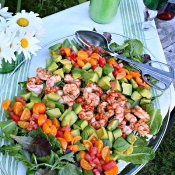 Shrimp Avocado Salad with Cilantro Avocado Dressing | This summer salad is bursting with flavor and color! Easy and quick to make. Find the recipe on TodaysCreativeLife.com Sponsored by California Avocados.