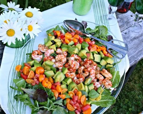 Shrimp Avocado Salad with Cilantro Avocado Dressing | This summer salad is bursting with flavor and color! Easy and quick to make. Find the recipe on TodaysCreativeLife.com Sponsored by California Avocados.