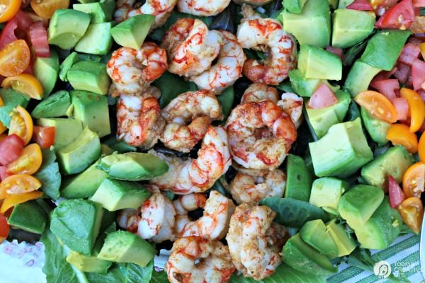 Shrimp Avocado Salad with Cilantro Avocado Dressing | This summer salad is bursting with flavor and color! Easy and quick to make. Find the recipe on TodaysCreativeLife.com Sponsored by California Avocados. 