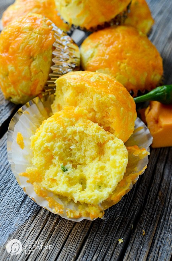 Jalapeno Cornbread Muffins baked with Cheddar Cheese | These cornbread muffins are great with my Enchilada soup or chili! Another easy dinner idea! Family friendly! See it on TodaysCreativeLife.com