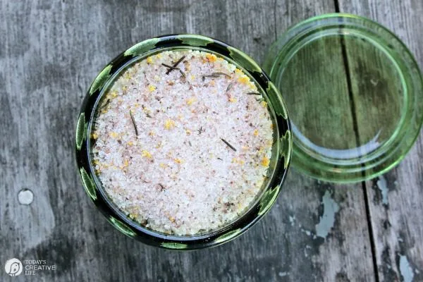 Seasoned Salt Recipe | Make your own Lemon Citrus Herb Sea Salt. Click the photo for the recipe. TodaysCreativeLife.com