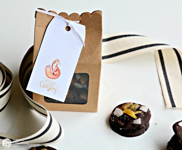 Dark Chocolate Fruit and Nut Bites | Easy holiday gifts from the kitchen. Great for neighbor gifts or to have on hand for last minute gift giving. Free Christmas tag found on TodaysCreativeLife.com 