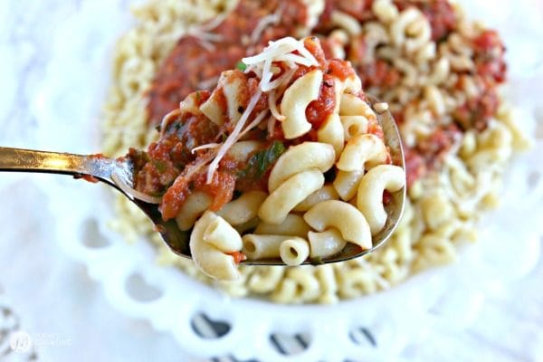 Pasta with Red Clam Sauce | Easy to make and delicious to eat. Italian taste with a simple recipe. Dinner ideas for any time. Click the photo for the recipe. Today's Creative Life