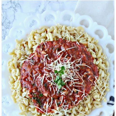 Pasta with Red Clam Sauce | Easy to make and delicious to eat. Italian taste with a simple recipe. Dinner ideas for any time. Click the photo for the recipe. Today's Creative Life