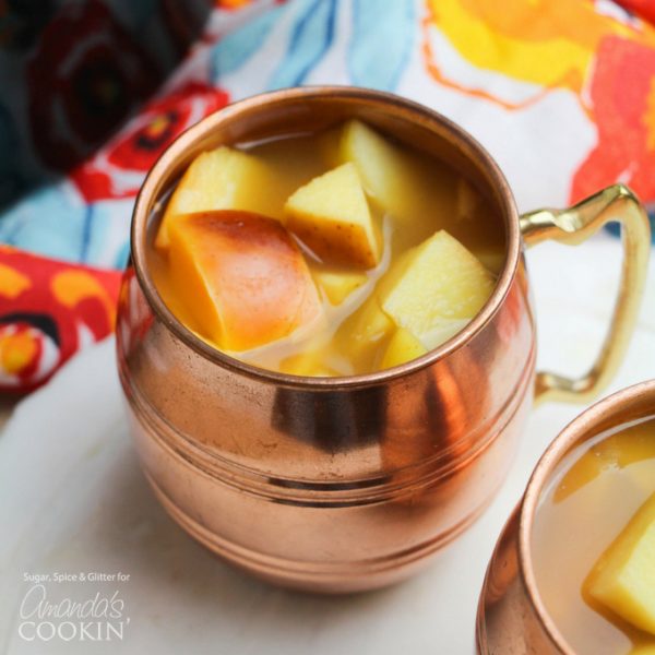 Crockpot Caramel Apple Cider | Amanda's Cookin